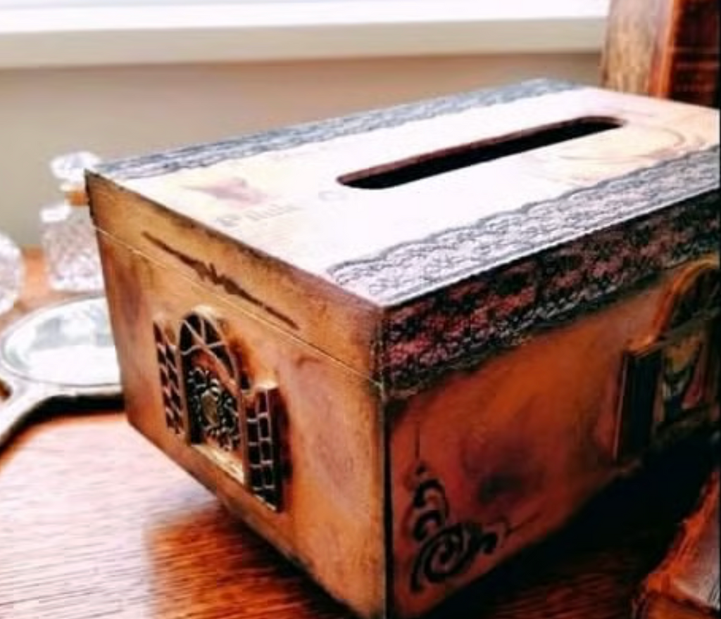 Chustecznik Drewniany Vintage Retro – Rękodzieło Paris Chic