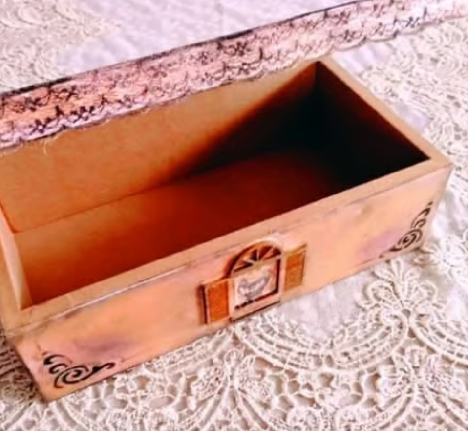 Chustecznik Drewniany Vintage Retro – Rękodzieło Paris Chic