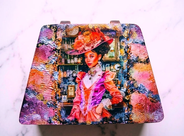 Torebka szkatułka z retro damą na drobiazgi, biżuterię unikat Vintage Retro